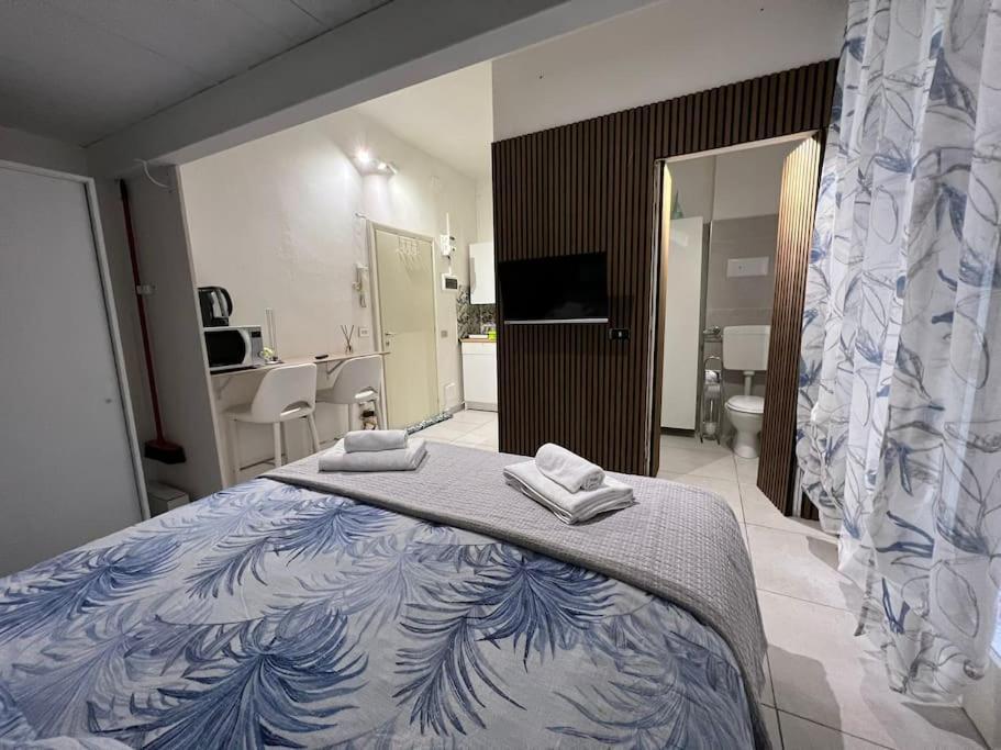 Tiny & Cosy Studio Flat In Como Luaran gambar