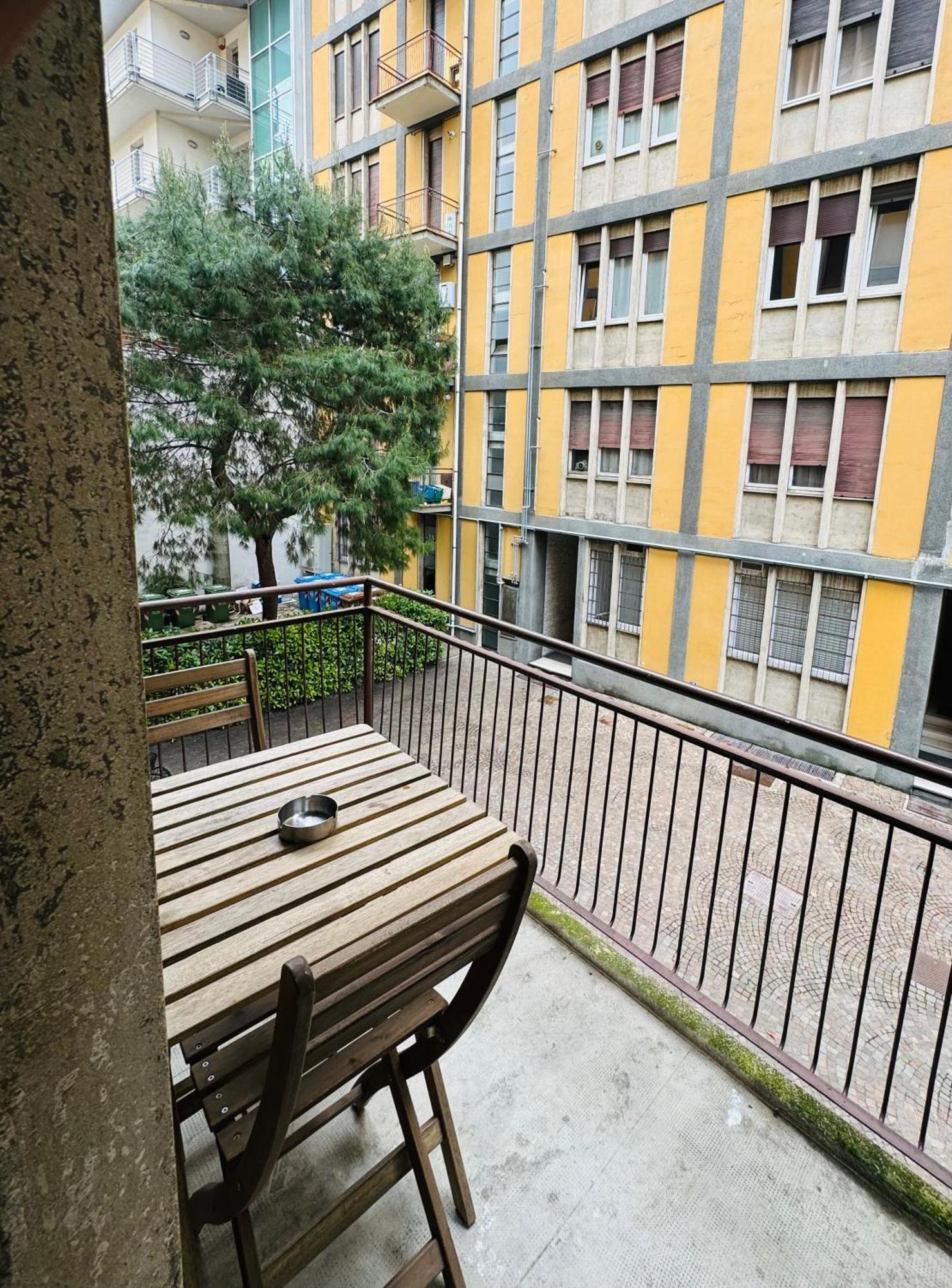 Tiny & Cosy Studio Flat In Como Luaran gambar